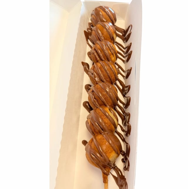Vanilla Wand Bubble Waffle.